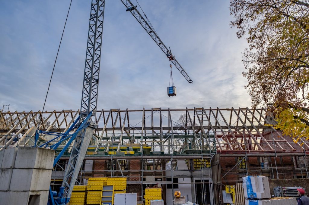 Laufende Rohbauarbeiten